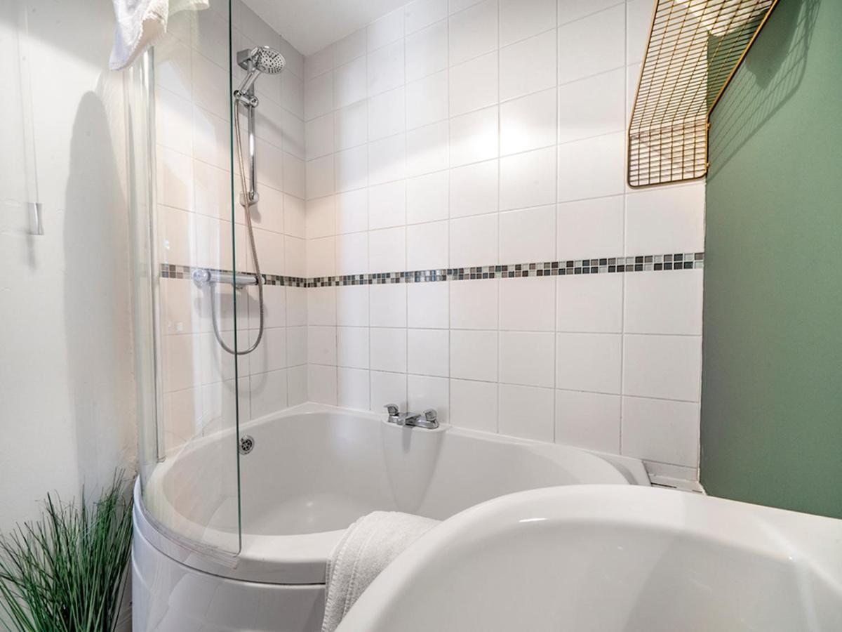 벨파스트 Titanic View Penthouse - Gated Complex - Parking 아파트 외부 사진
